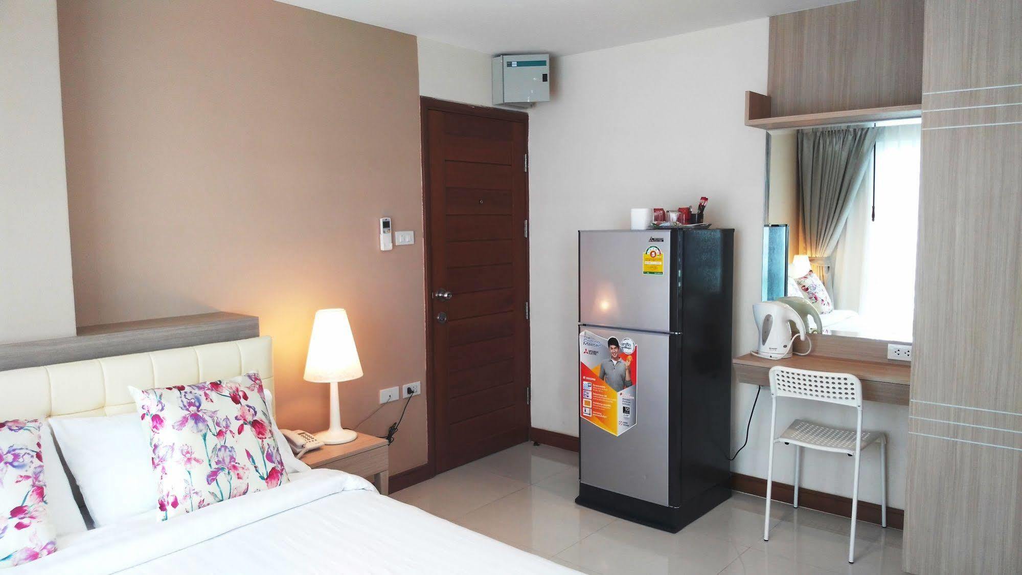 Ur 22 Residence Bangkok Exterior photo